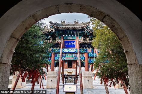 Yunju Temple: Uma Joia Arquetípica de Arquitetura Tang e Tranquilidade Espiritual na Montanha!