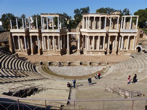 O Teatro Romano de Este: Uma Jornada Fascinante Através do Tempo e da História!