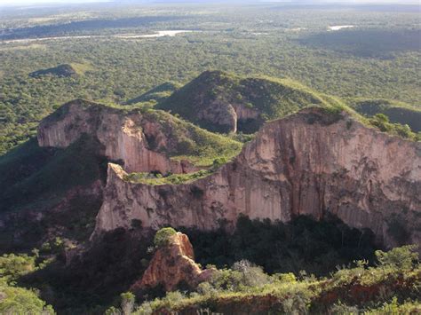  Parque Natural Municipal da Serra das Araras: Uma Jóia Escondida para Aventuras e Contemplação!